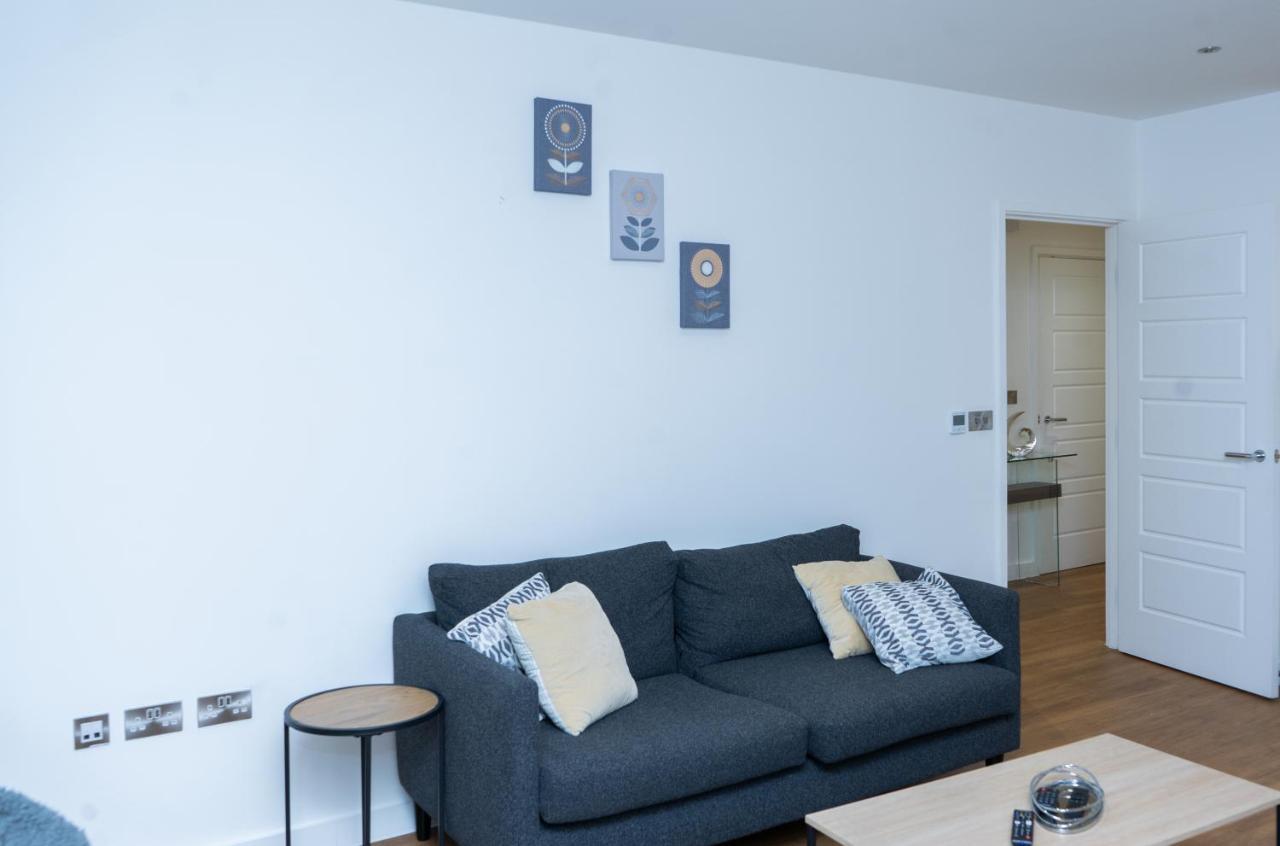 Guerneville 1 Bedroom Luxury Apartment Royal Wharf By Excel Exhibition Centre London Exteriör bild